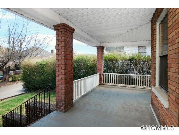 Property image 2 at 75 Madison Ave, Asheville, NC 28801