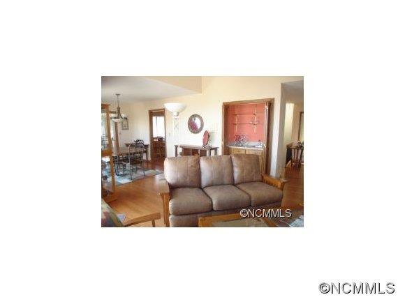Property image 4 at 119 Woodbridge Drive, Hendersonville, NC 28739