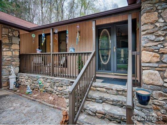 Property image 2 at 3 High Meadows Drive, Candler, NC 28715