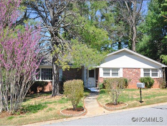 Property image 2 at 38 Mountainbrook Rd, Asheville, NC 28805