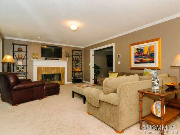 Property image 5 at 28 Moriah Lane, Asheville, NC 28803