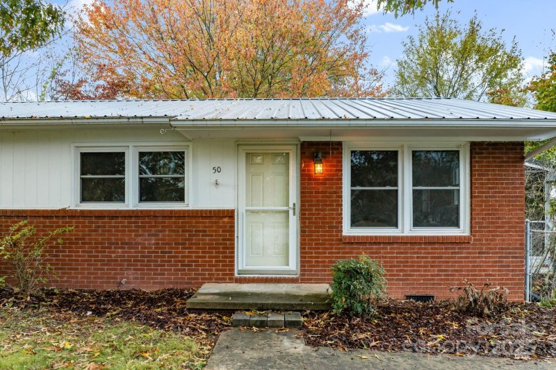 Property image 4 at 50 Tipperary Street, Asheville, NC 28806