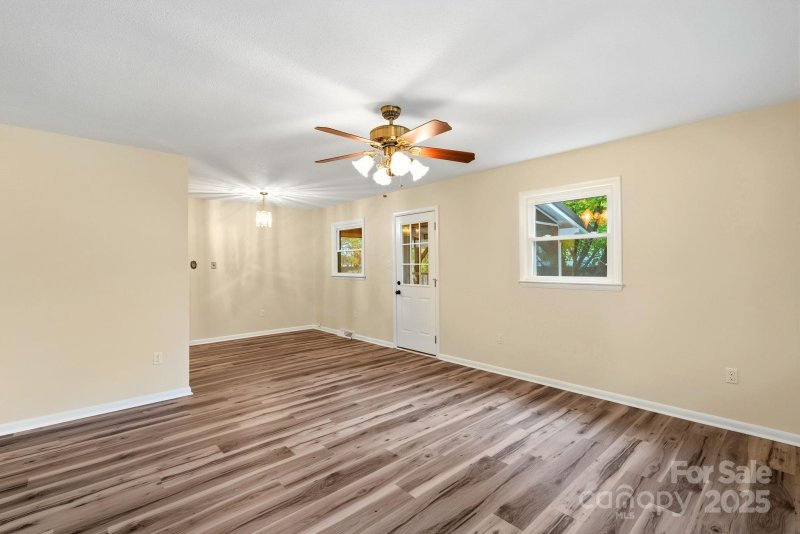 Property image 5 at 50 Tipperary Street, Asheville, NC 28806