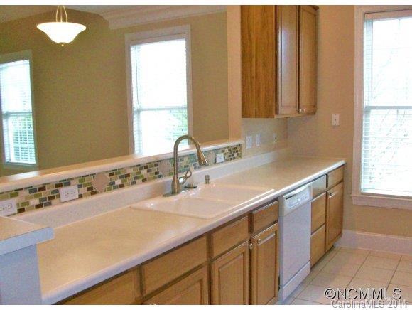 Property image 5 at 11 Flowering Cherry, Asheville, NC 28805