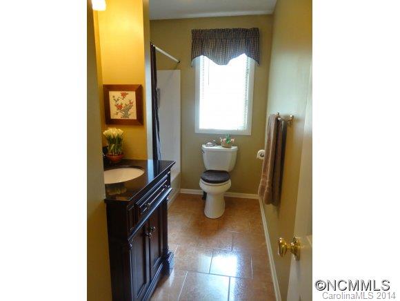 Property image 3 at 106 Woodfield Drive, Asheville, NC 28803