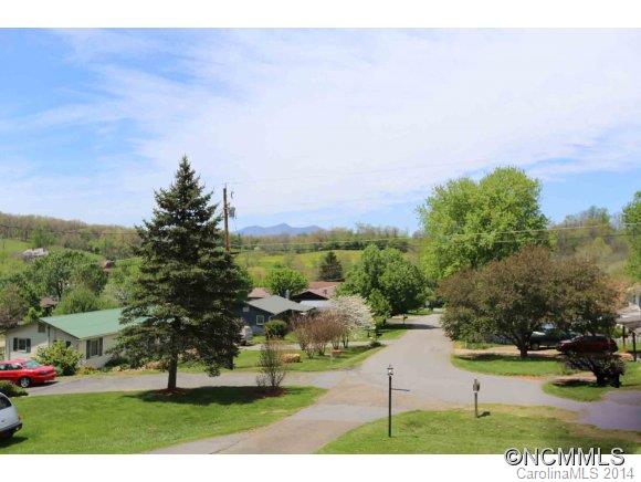 Property image 3 at 84 Candlelight Circle, Clyde, NC 28721