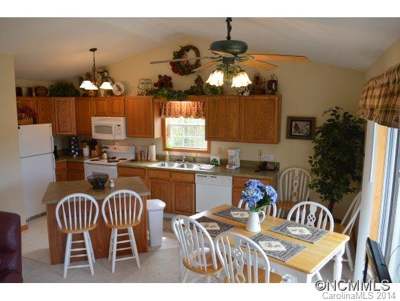 Property image 3 at 720 Robin Roost, Maggie Valley, NC 28751