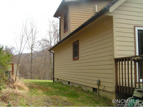 Property image 3 at 105 Kingfisher Lane Road, Burnsville, NC 28714