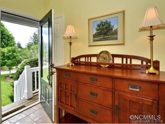 Property image 2 at 23 Old Applewood Lane, Hendersonville, NC 28739