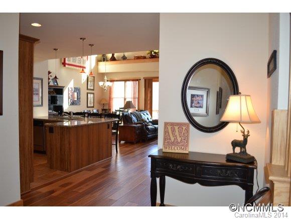 Property image 2 at 330 Vista Drive Unit 204, Mars Hill, NC 28754