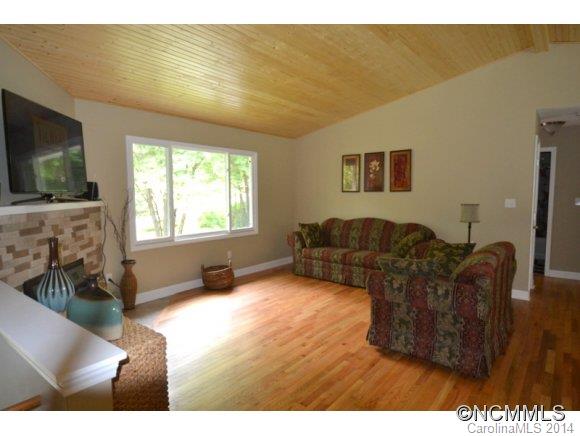 Property image 2 at 16 Mountain Brook, Candler, NC 28715