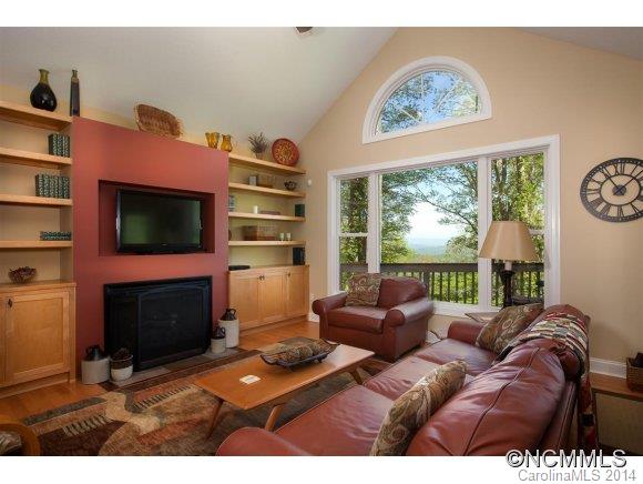 Property image 3 at 147 Stonecrest Drive, Asheville, NC 28803