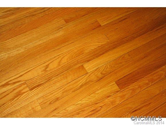 Property image 4 at 3 Larlyn Lane, Asheville, NC 28804