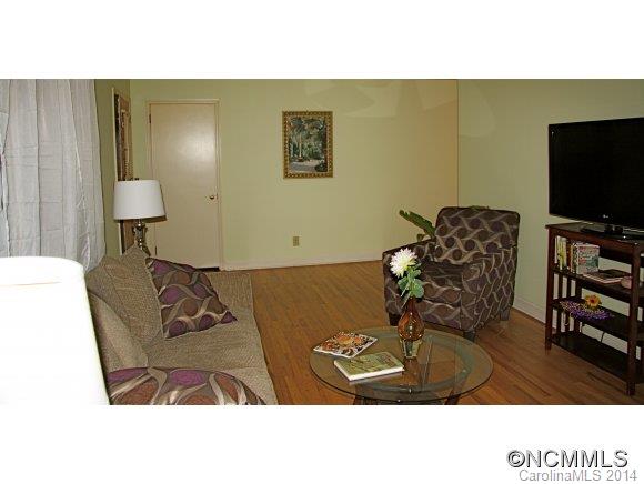 Property image 5 at 3 Larlyn Lane, Asheville, NC 28804