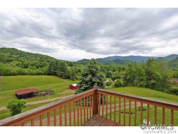 Property image 2 at 28 Hampshire Lane, Canton, NC 28716