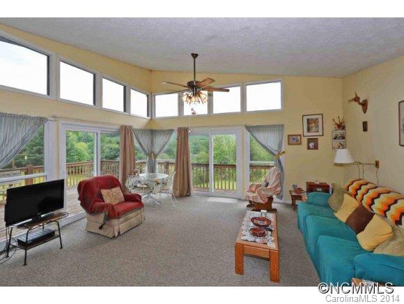 Property image 3 at 28 Hampshire Lane, Canton, NC 28716