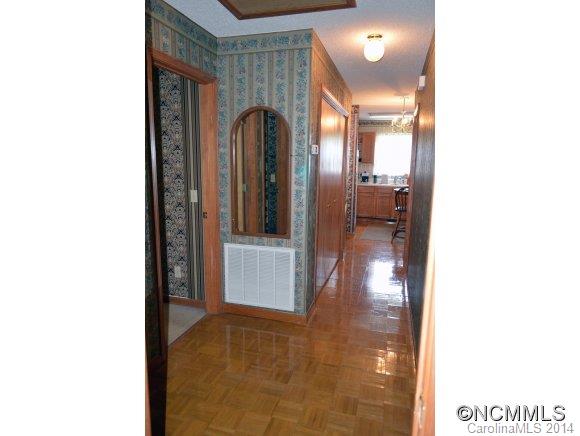 Property image 4 at 2 Wilson Creek Dr, Asheville, NC 28803