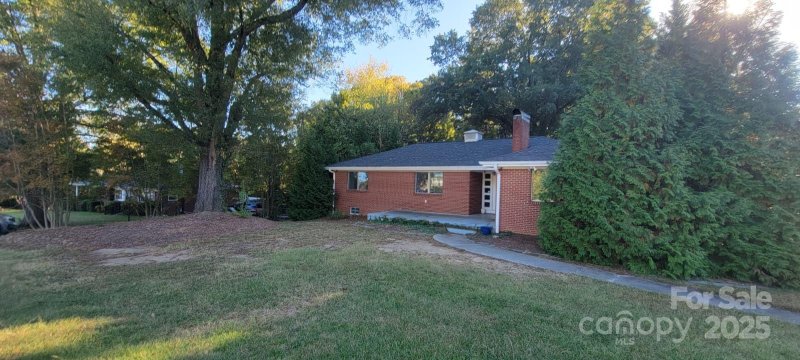 Property image 2 of 237 Palaside Drive in Beverly Hills, Concord, NC 28025