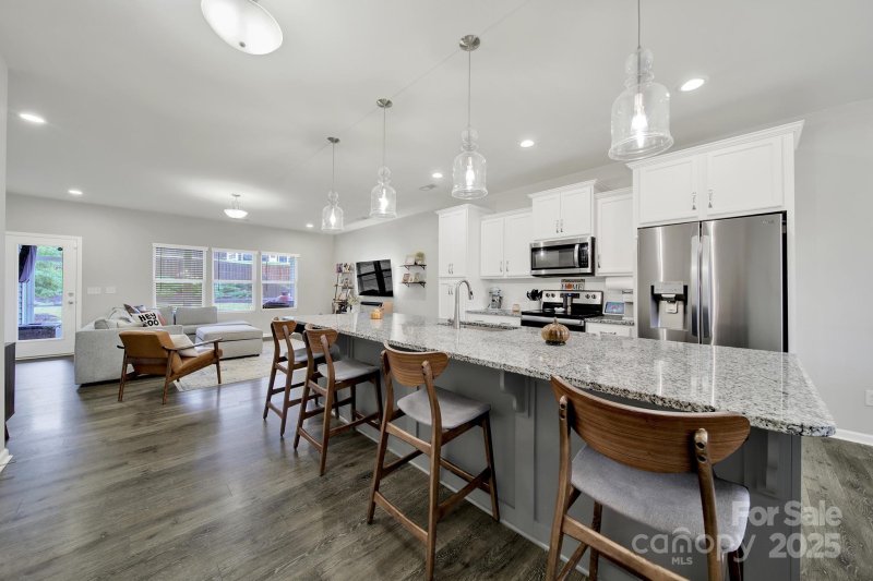 Property image 4 at 4115 Stockbrook Drive, Charlotte, NC 28215