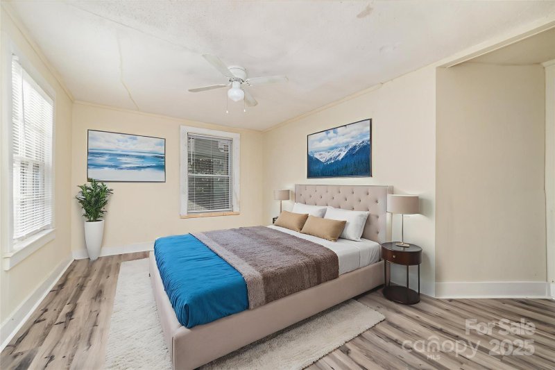 Property image 4 of 1028 East Drive in Linwood Park, Gastonia, NC 28052