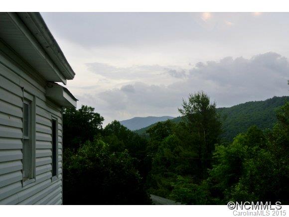 Property image 2 at 208 Hillcrest Circle, Spruce Pine, NC 28777