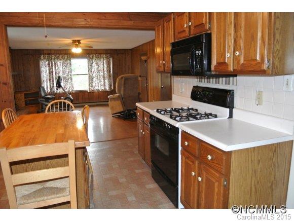 Property image 5 at 208 Hillcrest Circle, Spruce Pine, NC 28777