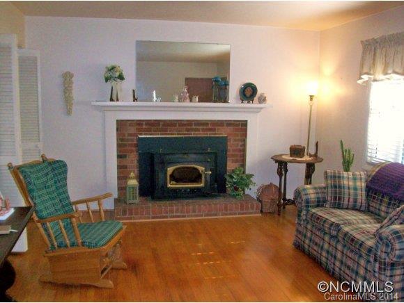 Property image 2 at 26 Pinehurst Court, Asheville, NC 28805