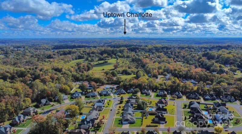 Property image 4 of 128 Coral Rutledge Drive in Rhynes Estate, Mount Holly, NC 28120