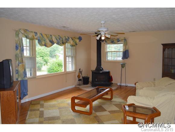 Property image 4 at 115 Candlelight Circle, Clyde, NC 28721