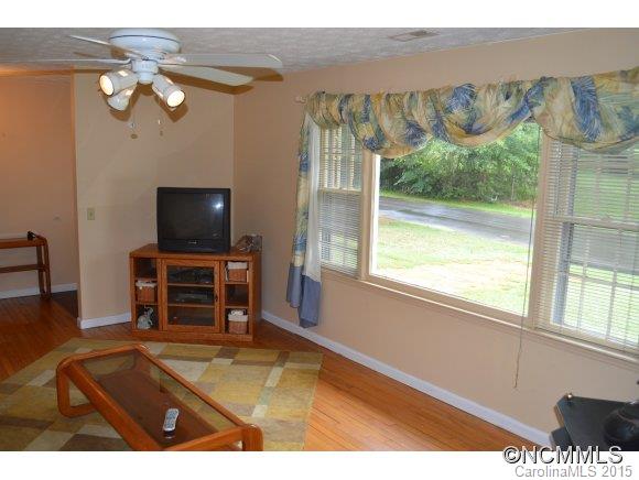 Property image 5 at 115 Candlelight Circle, Clyde, NC 28721