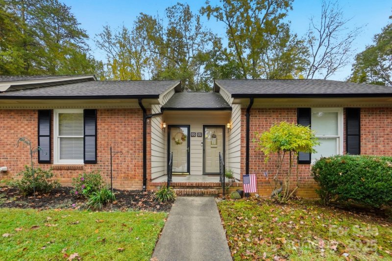 Property image 2 at 120 Ashleigh Court, Fort Mill, SC 29715