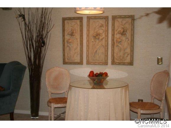 Property image 5 at 1 Lakemoor Lane, Hendersonville, NC 28739