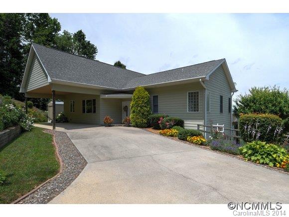 Property image 2 at 618 Trials Gap Drive, Waynesville, NC 28786