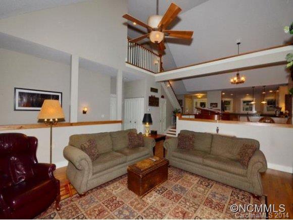 Property image 4 at 15 Nuthatch Court, Fairview, NC 28730