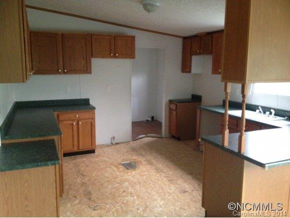 Property image 3 at 11 Gossamer Lane, Swannanoa, NC 28778