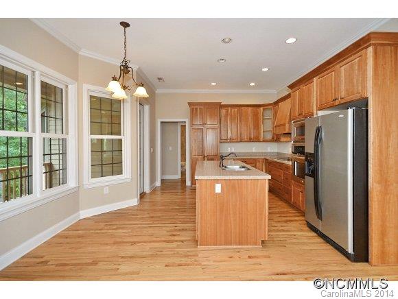 Property image 5 at 20 King Heights, Fletcher, NC 28732