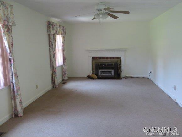Property image 3 at 116 Brentwood Drive, Hendersonville, NC 28739