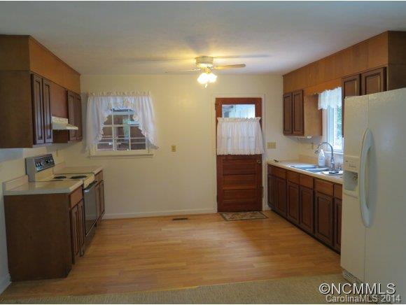 Property image 5 at 116 Brentwood Drive, Hendersonville, NC 28739