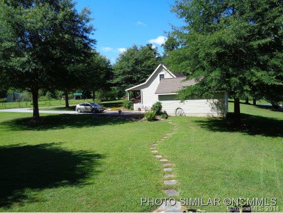 Property image 4 at 301 Blue Rock Road, Hendersonville, NC 28792