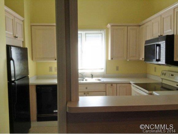 Property image 5 at 522 Windswept Dr, Asheville, NC 28801