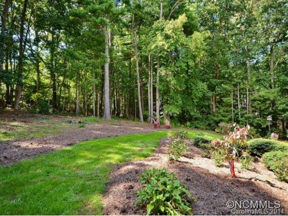 Property image 2 at 31 Weston Heights Drive, Asheville, NC 28803