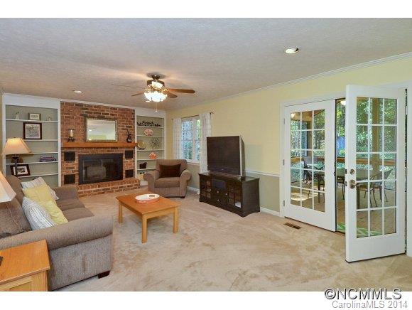 Property image 3 at 20 Westbridge, Hendersonville, NC 28739