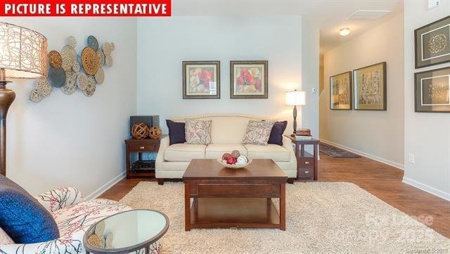 Property image 4 of 6030 Guildford Hill Lane in Guildford Townhomes, Charlotte, NC 28215