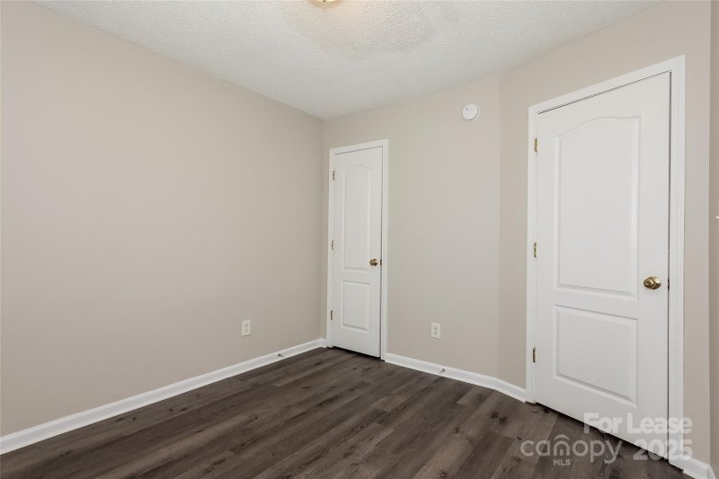 Property image 5 of 1533 Long Paw Lane in Sonoma Village, Charlotte, NC 28214