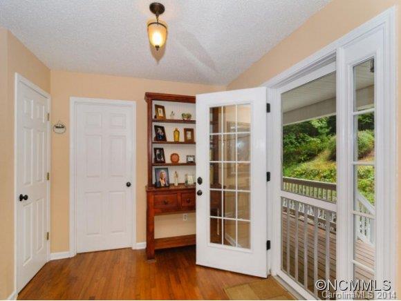 Property image 4 at 17 Ravenwood Lane, Horse Shoe, NC 28742