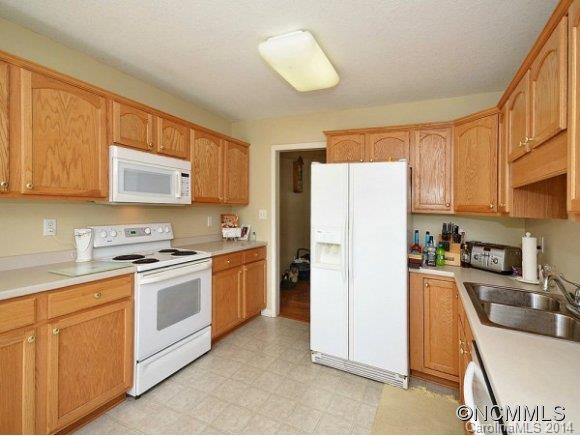 Property image 3 at 54 Ridge Brook Drive, Weaverville, NC 28787