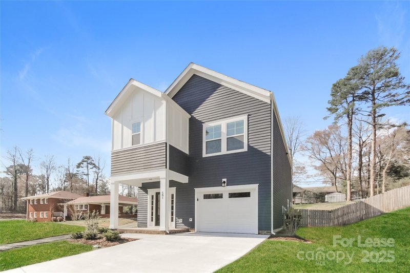 Property image 2 at 501 Owen Boulevard, Charlotte, NC 28213