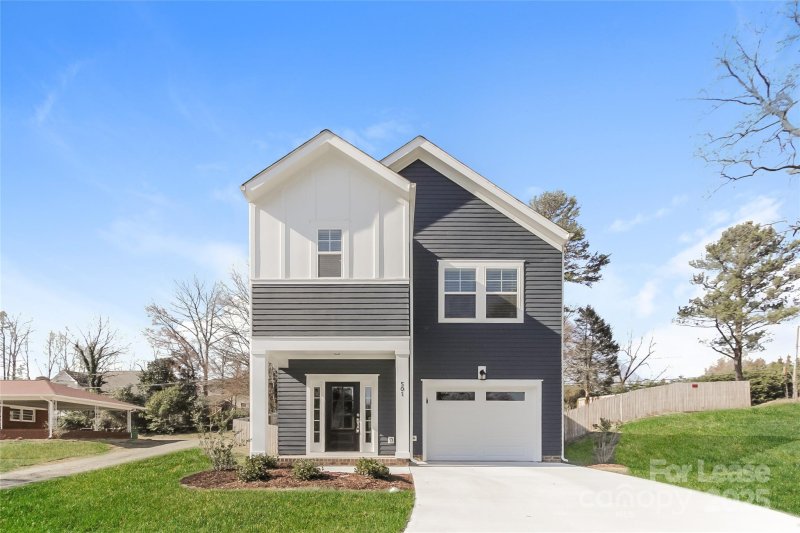 Property image 3 at 501 Owen Boulevard, Charlotte, NC 28213