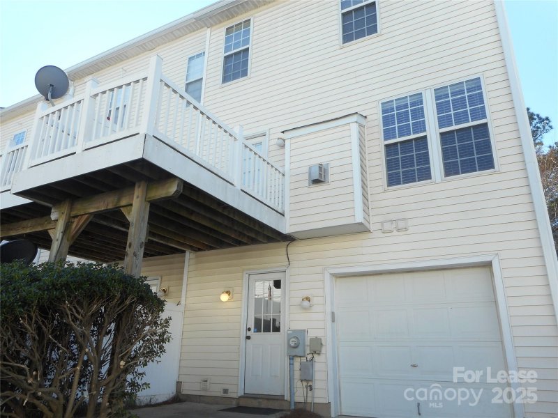 Property image 3 at 8145 Millwright Lane, Charlotte, NC 28277