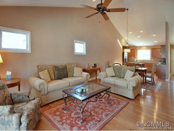 Property image 4 at 137 Charlestown Drive, Hendersonville, NC 28792